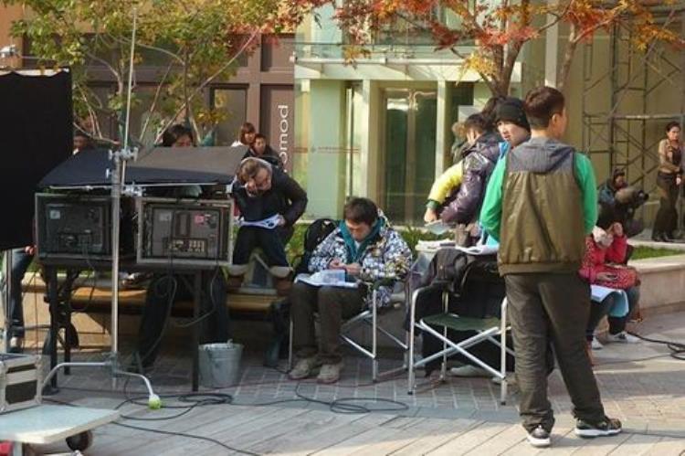 影视剧配音的利与弊是什么「影视剧配音的利与弊」