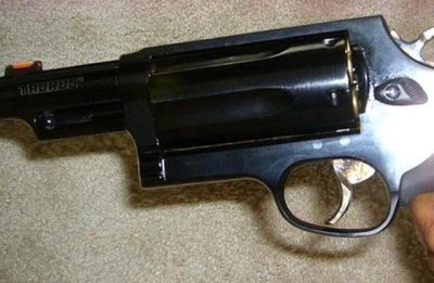 ​武器大盘点，堪称史上最烂的三把枪，最后一把“自杀都无法保证”