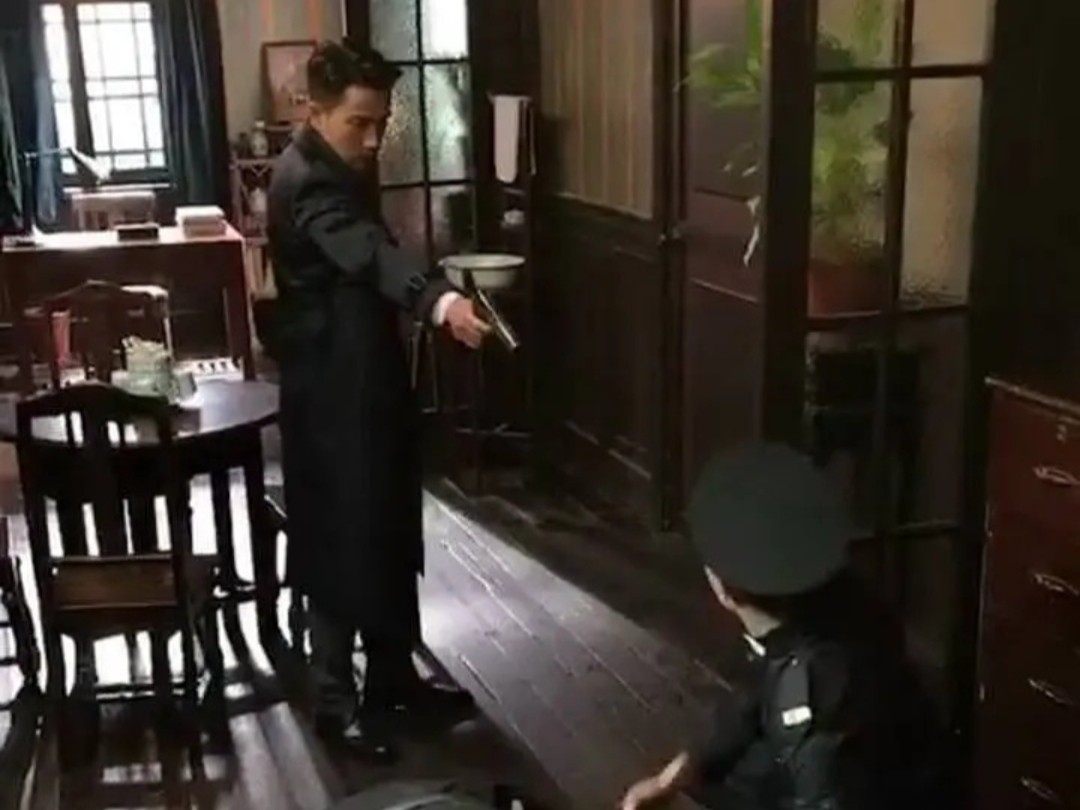 伪装者刘恺威李菲儿主演(刘恺威和李菲儿伪装者2)