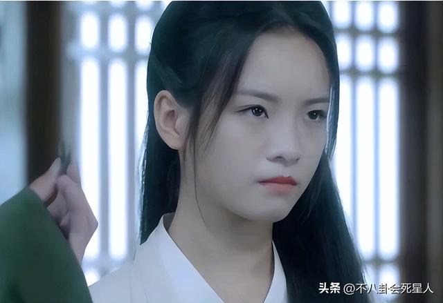 任素汐哪里人个人资料简介(长相一般演啥都一个样)(18)