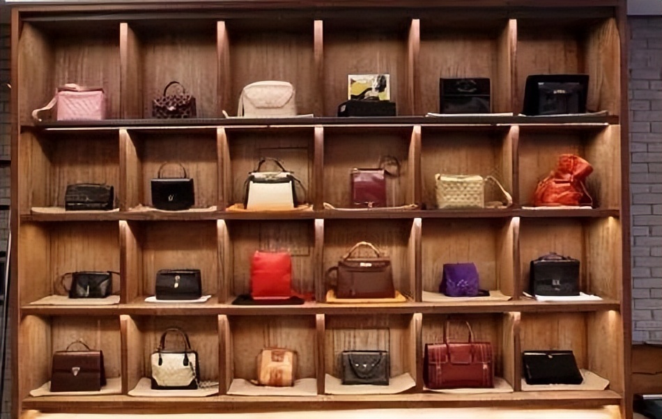 曹格深夜示爱前妻吴速玲,称依然爱她,发出求救信号直呼很痛苦