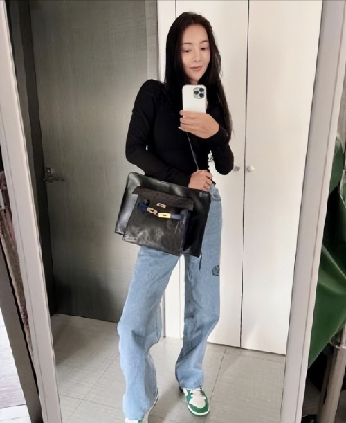 曹格深夜示爱前妻吴速玲,称依然爱她,发出求救信号直呼很痛苦