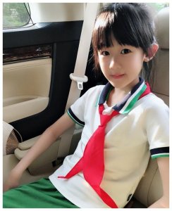 陆毅女儿近照,12岁贝儿光长个不长肉,太瘦了惹人担心