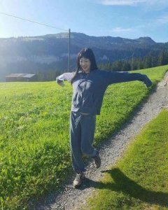 ​崔雪莉之死：背后的谜团与公众人物的警钟