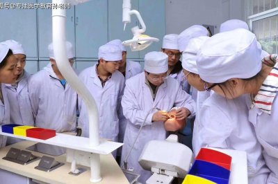 ​初中毕业可以学口腔医学专业吗？