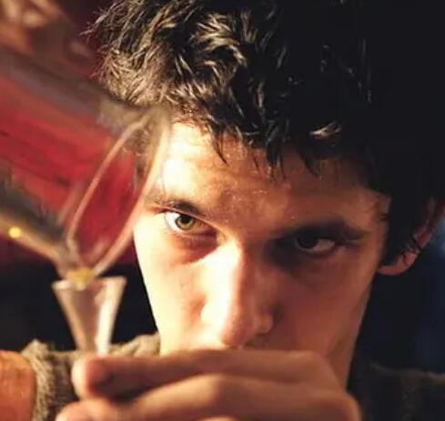 香水男主最后怎么死的 这部电影讲了什么故事