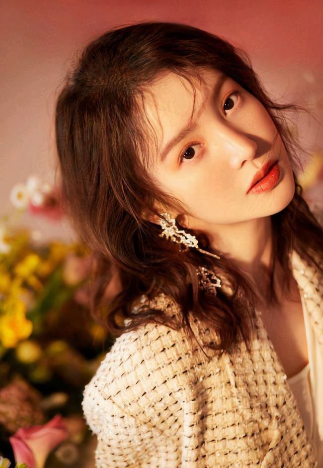 金晨绝美大片(金晨展惊艳写真大片美照)