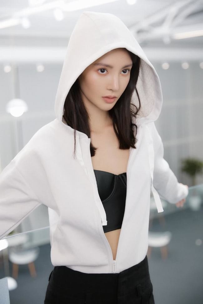 金晨绝美大片(金晨展惊艳写真大片美照)