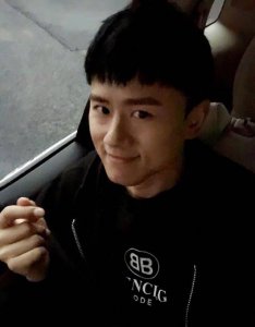 张杰录制节目因道具原因晕倒,导演:过马路还有危险,难道不过吗