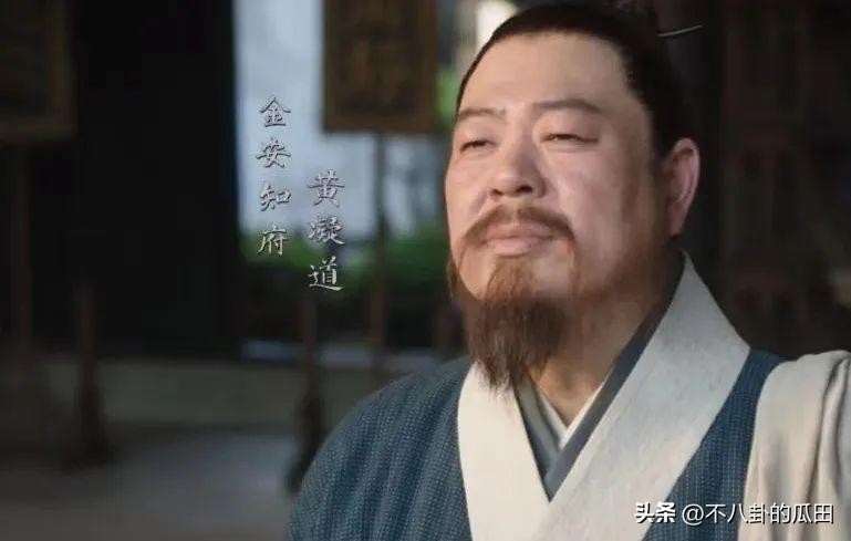 刚开播就排名第一,张若昀又出“王炸”剧,看完4集我会追到底