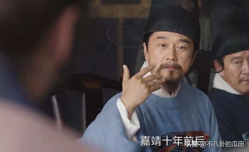 刚开播就排名第一,张若昀又出“王炸”剧,看完4集我会追到底