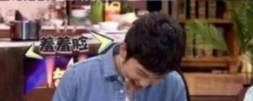 白宇刘萌萌热恋?地下车库吻别超甜,曾透露恋爱每日至少三次接吻