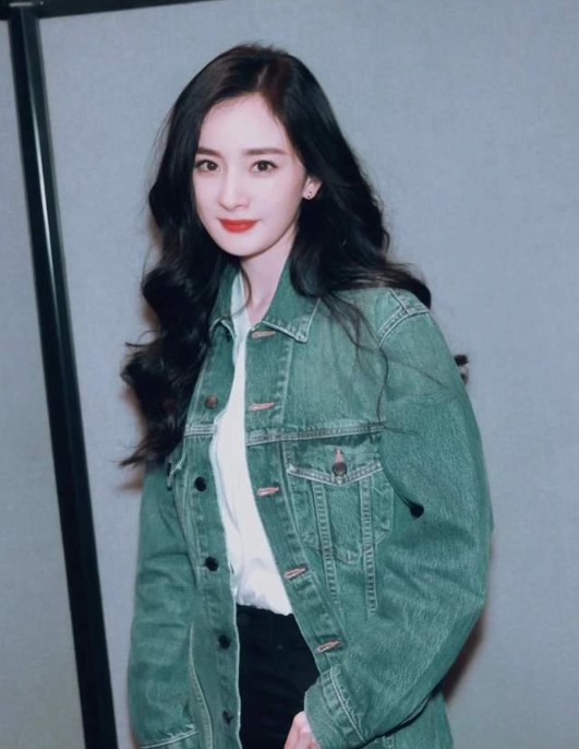 杨幂养小鬼害了身边人(杨幂的421事件到底是什么)