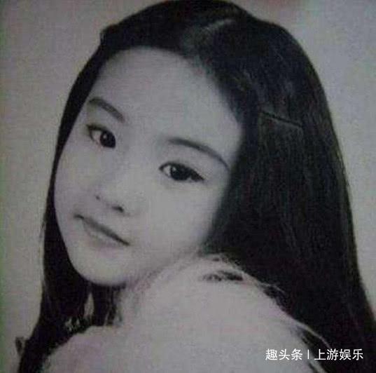 刘亦菲小时候照片曝光,网友:从小就惊为天人