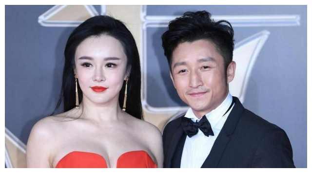 邹市明的老婆冉莹颖,感觉他的大一点也不输给柳岩呢?