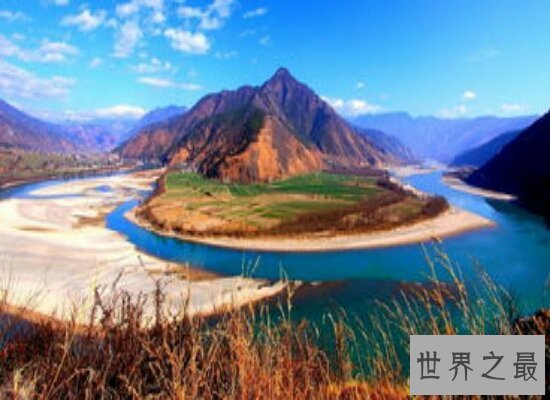 中国最长的河流——长江 以其丰富的资源养育着一代代的人们