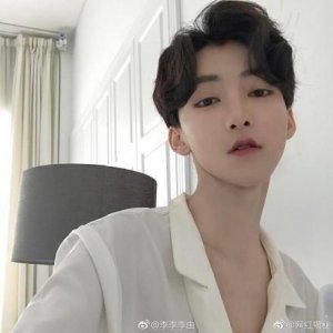 网红李由资料介绍 李由是谁?怎么红起来的?