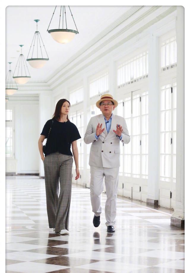 朱亚文罕见秀恩爱沈佳妮(朱亚文太太疑似怀三胎)(4)