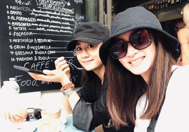 朱亚文罕见秀恩爱沈佳妮(朱亚文太太疑似怀三胎)(6)