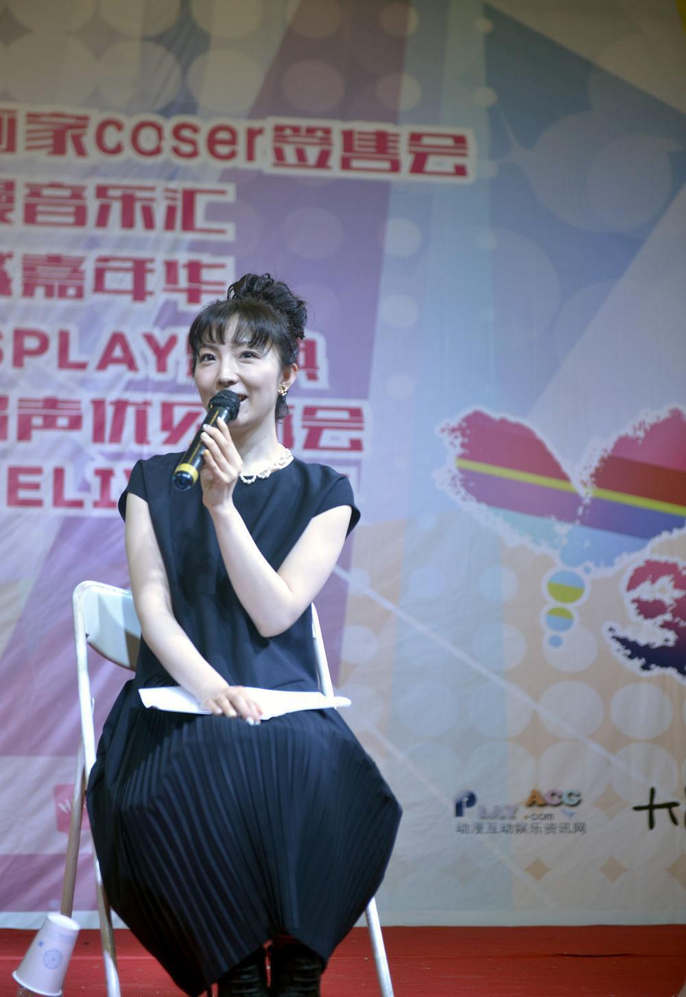 折笠富美子个人资料写真作品