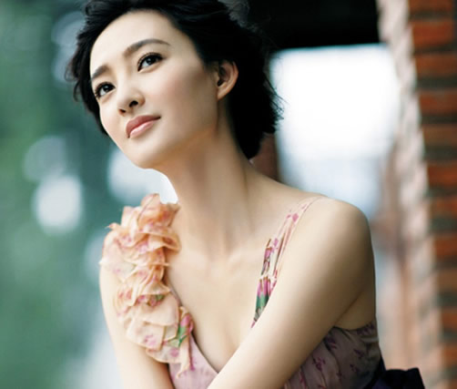 王丽坤个人资料年龄多大 王丽坤家世背景