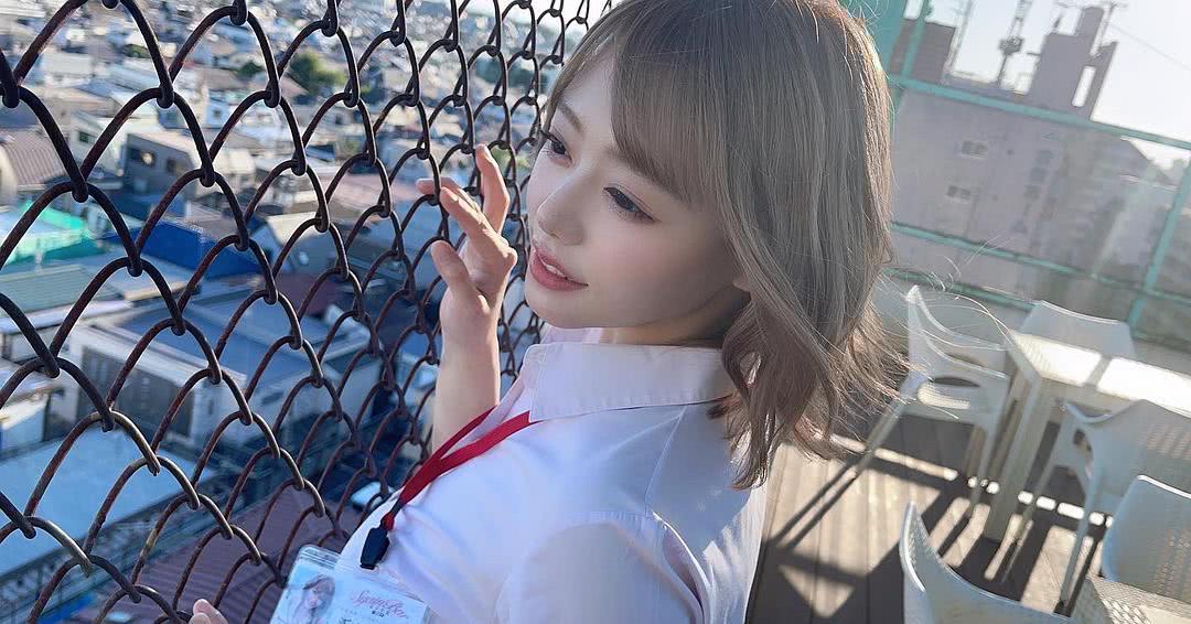 浜崎真绪个人资料写真作品