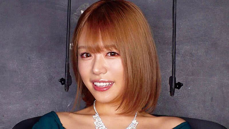 浜崎真绪个人资料写真作品