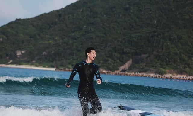 李现官宣新剧《人生若如初见》,放弃两部电视剧的拍摄,值得吗