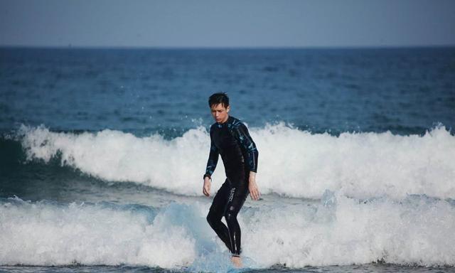 李现官宣新剧《人生若如初见》,放弃两部电视剧的拍摄,值得吗