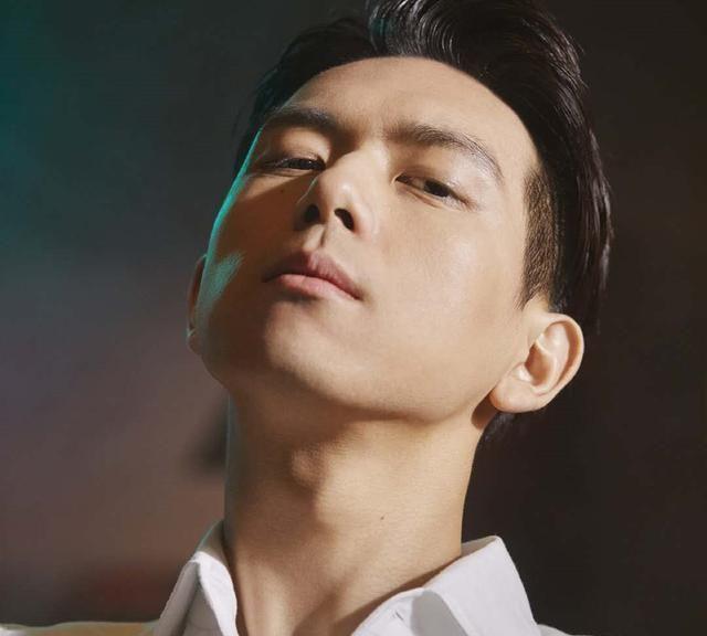 李现官宣新剧《人生若如初见》,放弃两部电视剧的拍摄,值得吗