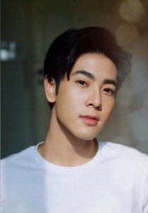 汪始慧个人资料写真作品