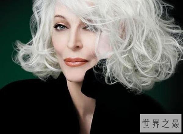 卡门·戴尔·奥利菲斯，世界T台上的不老传说