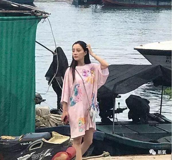 李小璐被卓伟拍到跟PG one过夜,却跟贾乃亮说自己做头发去了…