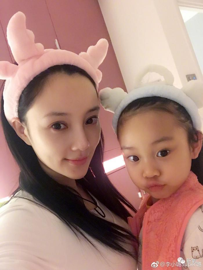 李小璐被卓伟拍到跟PG one过夜,却跟贾乃亮说自己做头发去了…