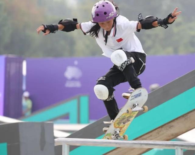 13岁崔宸曦成中国最年轻亚运冠军 10岁与滑板结缘,一路滑进国家队