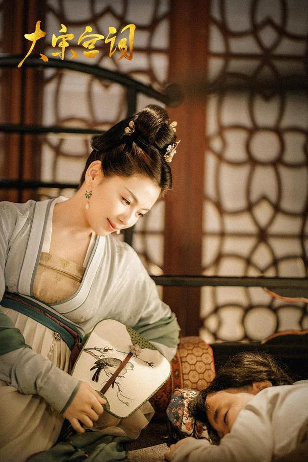 刘涛个人资料(43岁刘涛翻车启示:少妇别“装嫩”演少女)