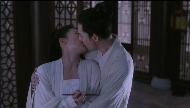 刘涛个人资料(43岁刘涛翻车启示:少妇别“装嫩”演少女)