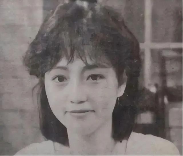 苑琼丹电视剧(苑琼丹三次向男友求婚被拒)