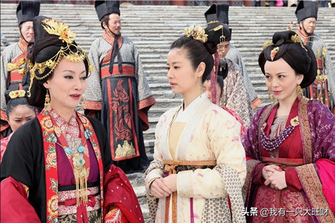 倾世皇妃讲述的什么内容(倾世皇妃剧情介绍大概)