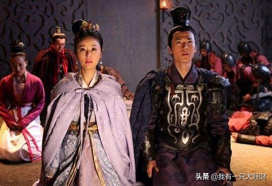 倾世皇妃讲述的什么内容(倾世皇妃剧情介绍大概)