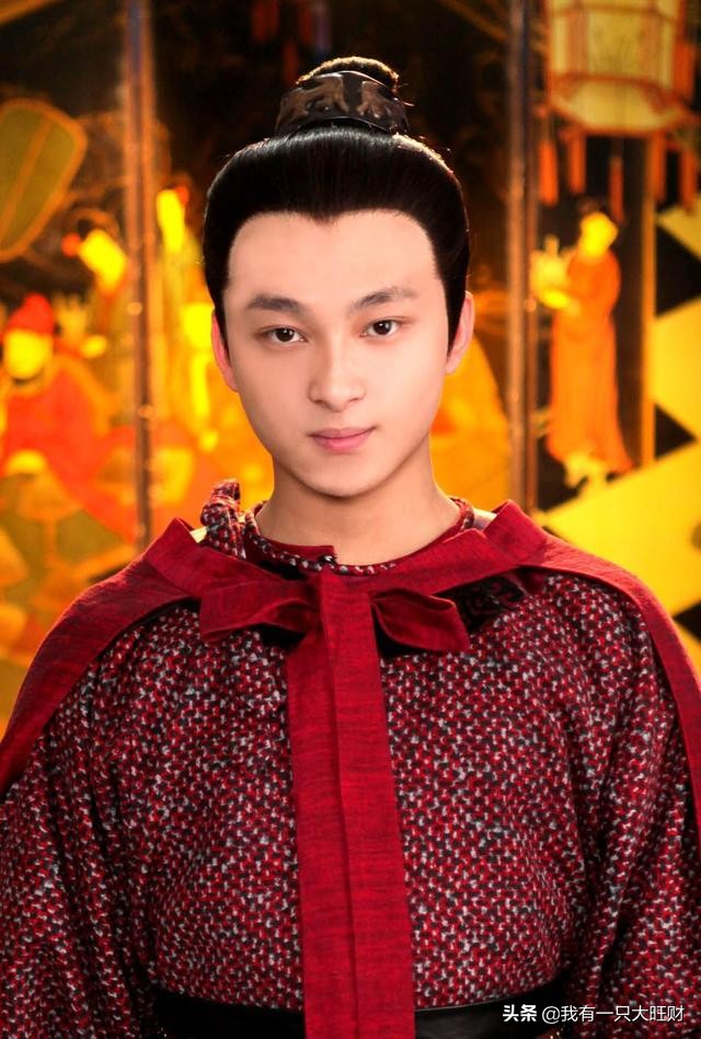 倾世皇妃讲述的什么内容(倾世皇妃剧情介绍大概)