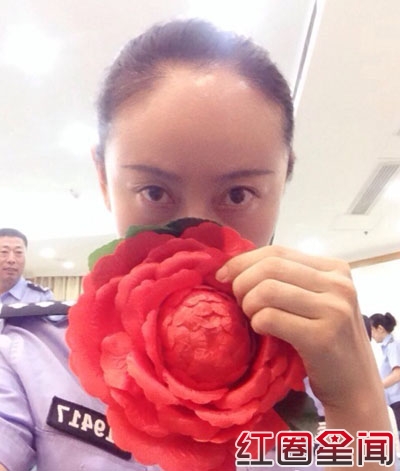 传说中的女网警高媛照片资料曝光 女网警高媛走红网络
