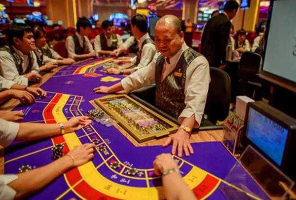 抱歉,性感荷官不是宅男想象的那样11