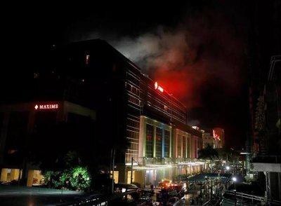 抱歉,性感荷官不是宅男想象的那样....