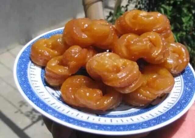 生活北京经典的十大特色美食:京酱肉丝上榜,驴打滚排第一位 6