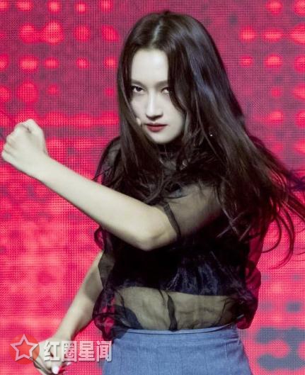 韩国女团关晓彤是谁 对比原版关晓彤谁更好看