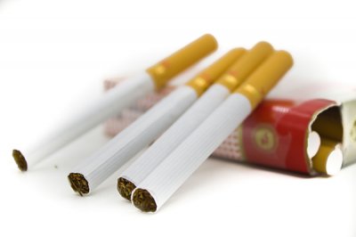 吸烟的危害有哪些呀(长期抽烟等于“慢性自杀”?看完这5大危害,烟瘾再大也得