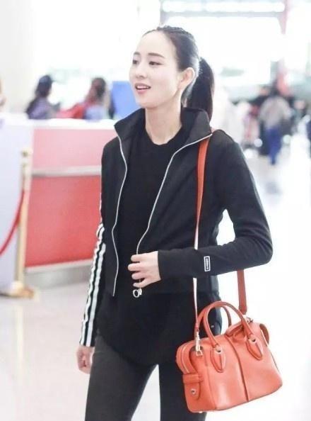 张钧甯有98斤?这么紧的裤子都能塞进去