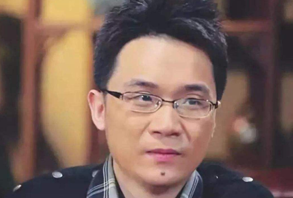 蔡明个人资料简介及老公(蔡明:老公用100封情书追到手,相爱37年,找儿媳妇成了她的心病)