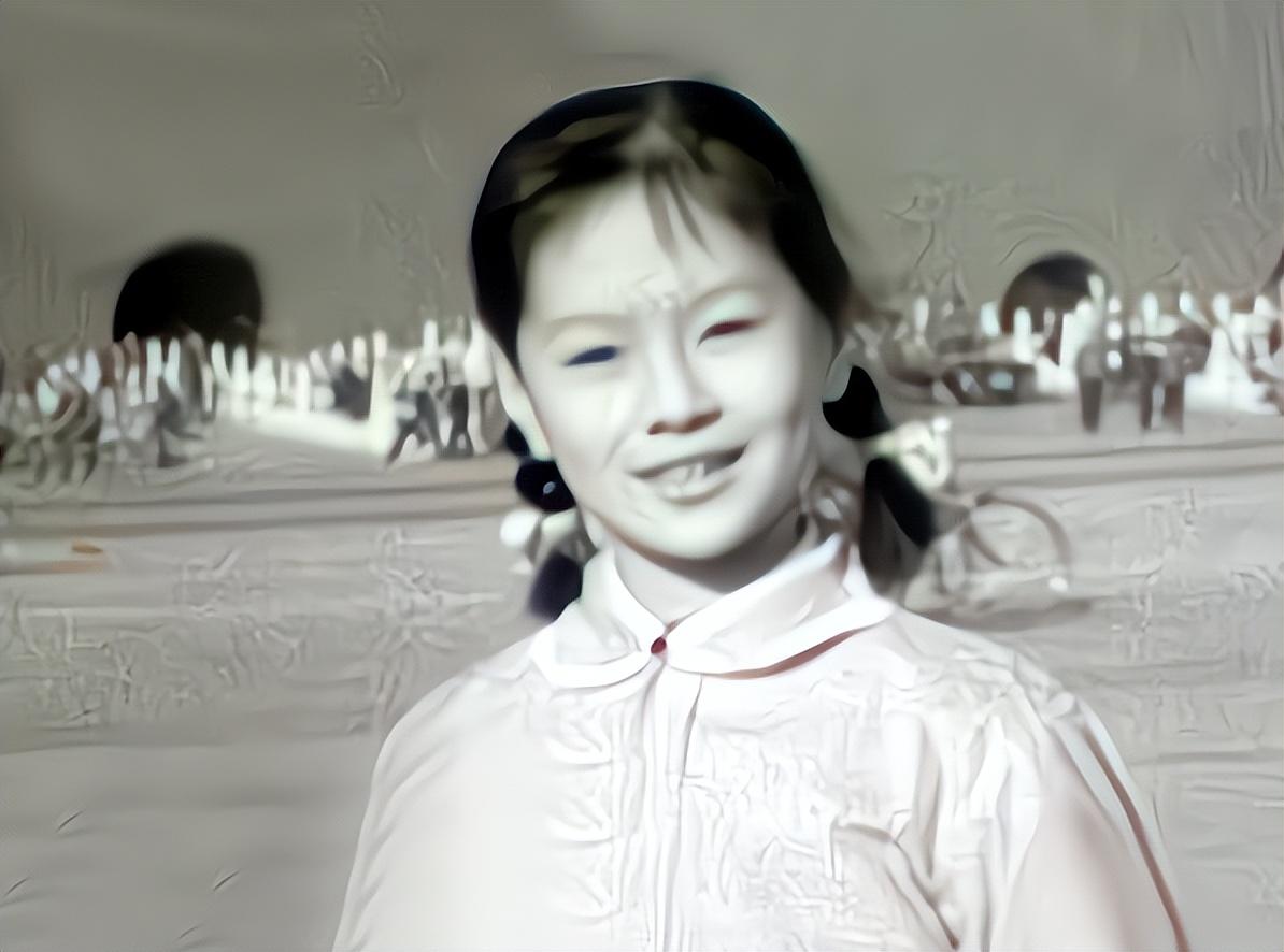 鞠萍的个人资料简介(鞠萍:离婚后独自带娃,二婚嫁给普通人杨硕,如今幸福吗?)